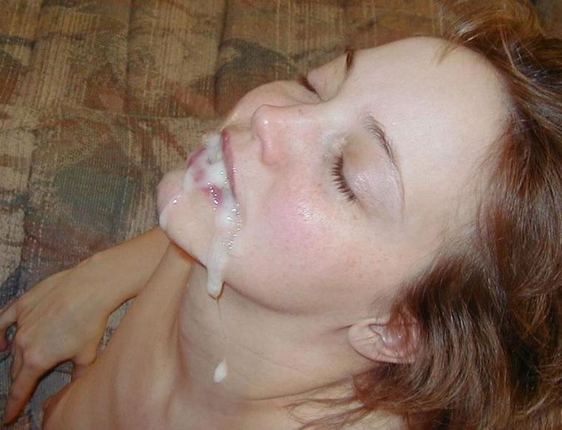 Сперма на лице у бывалой пошлячки