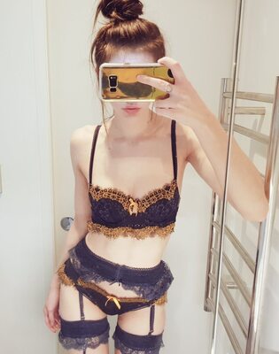 Picture tagged with: Brunette, Camgirl, ManyVids.com, MissAlice_94 - MissAlice_18, Lingerie, Selfie