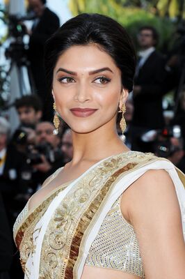 Picture tagged with: Brunette, Deepika Padukone, Celebrity - Star, Indian, Safe for work