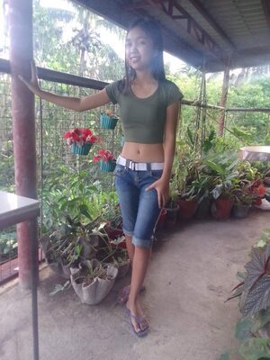 Picture tagged with: Skinny, Brunette, Shein28, Cute, Filipina, Legs, Smiling, Tummy