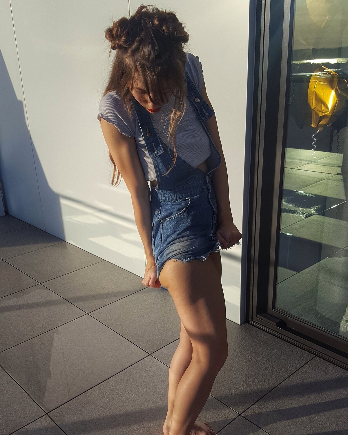 Picture tagged with: Brunette, Camgirl, ManyVids.com, MissAlice_94 - MissAlice_18 - FAPcoholic.com