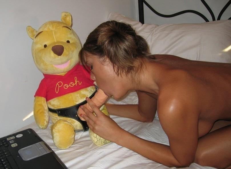 Picture tagged with: Blowjob, Brunette, Dildo, Funny