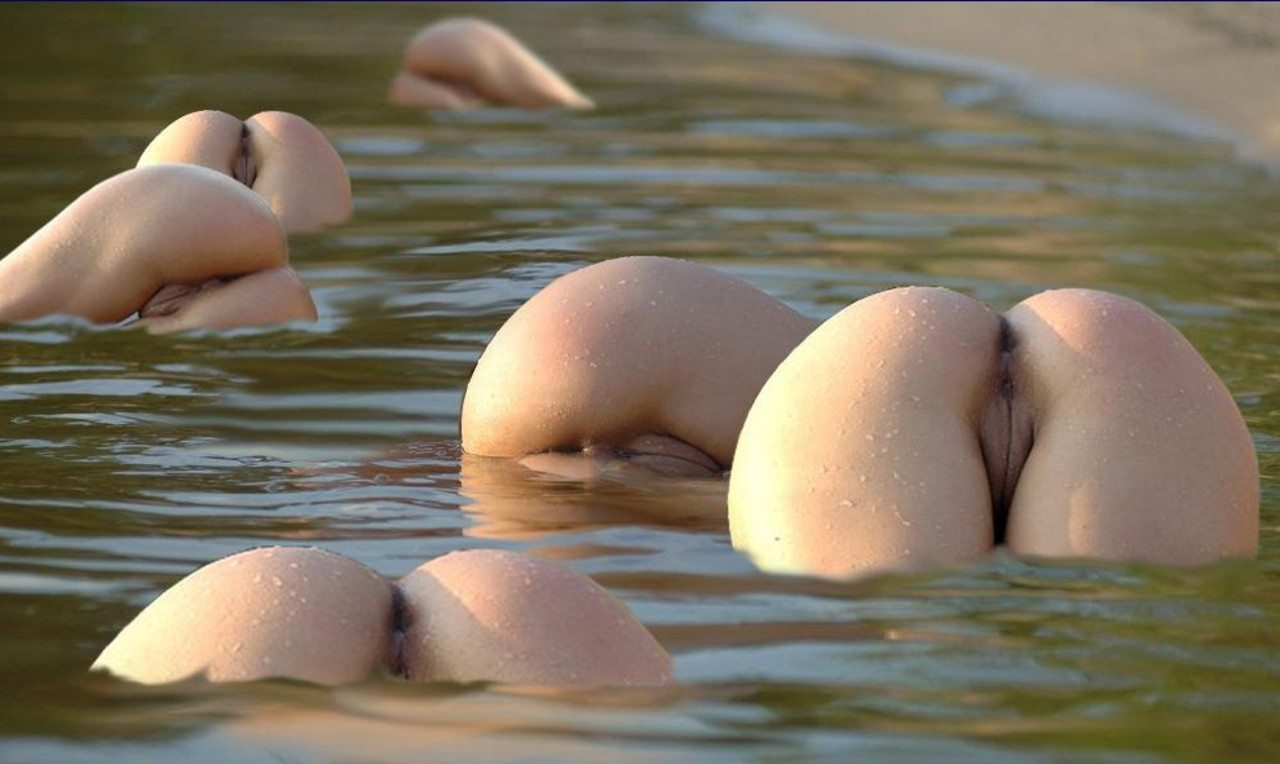 Picture tagged with: Nature, Sexy Wallpaper, 6 girls, Ass - Butt, Pussy