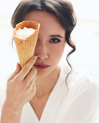 Picture tagged with: Anastasia Grinenko, Brunette, Denis Goncharov, Eyes, Russian, Cute, Face