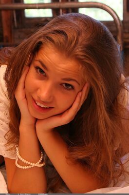 Picture tagged with: Antonio Clemens - Henry Sharpe, Brunette, Eyes, Feathers, Goddess Nudes, Marya, Russian