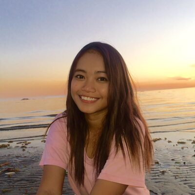 Picture tagged with: Asian, Beach, Cute, Filipina, Safe for work, Smiling