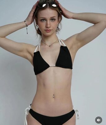 Picture tagged with: Ava Rivello, Brunette, Skinny, Tummy, American, Bikini, Cute, Eyes, Piercing