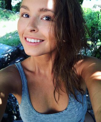 Picture tagged with: Belgian, Brunette, Eyes, Marisa Papen, Smiling, Cute, Face, Safe for work