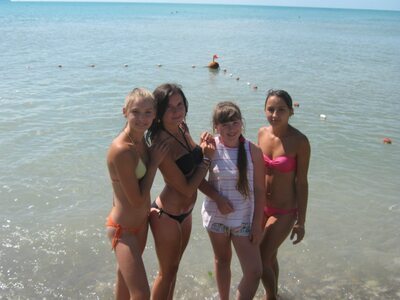 Picture tagged with: Bikini, Blonde, Brunette, Legs, Natalja M, Sexy Wallpaper, 4 girls, Cute, Tummy