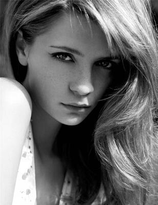 Picture tagged with: Black and White, Eyes, Mischa Barton, Celebrity - Star, Cute, Face