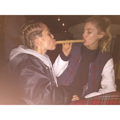 Picture tagged with: Blonde, Miley Cyrus, Stella Maxwell, American, Celebrity - Star, Leaked