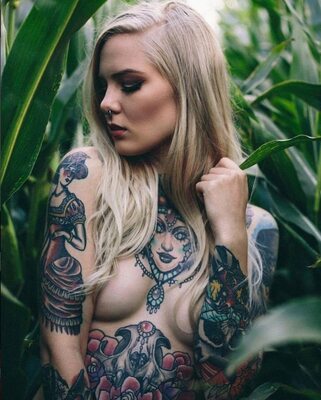 Picture tagged with: Blonde, Tattoo