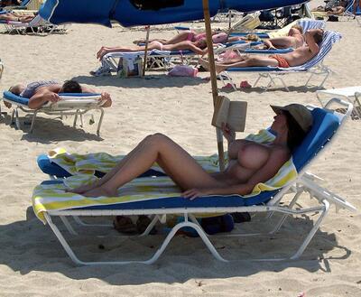Picture tagged with: Boobs, Busty, Beach