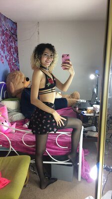 Picture tagged with: Brunette, Bambii Bonsai, Camgirl, Chaturbate, Selfie, nood.tv