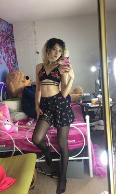 Picture tagged with: Brunette, Bambii Bonsai, Camgirl, Chaturbate, nood.tv