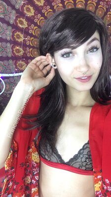 Picture tagged with: Brunette, Bambii Bonsai, Camgirl, Chaturbate, nood.tv