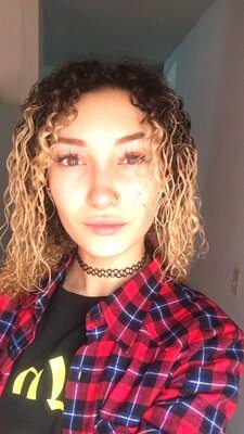 Picture tagged with: Brunette, Bambii Bonsai, Camgirl, Chaturbate, nood.tv