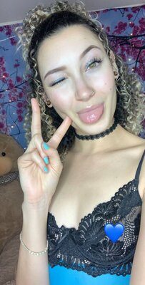Picture tagged with: Brunette, Bambii Bonsai, Camgirl, Chaturbate, nood.tv