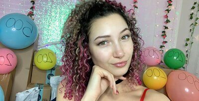 Picture tagged with: Brunette, Bambii Bonsai, Camgirl, Chaturbate, nood.tv
