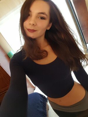 Picture tagged with: Brunette, Camgirl, Chaturbate, Lexxy