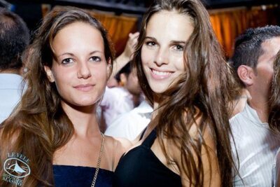 Picture tagged with: Brunette, Caterina, Eyes, Italian, Sexy Wallpaper, Smiling, 2 girls, Cute, Safe for work