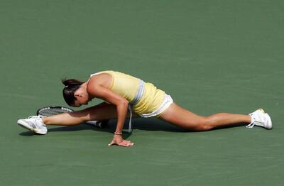 Picture tagged with: Brunette, Celebrity - Star, Flexible, Jelena Jankovic, Sport, Tennis