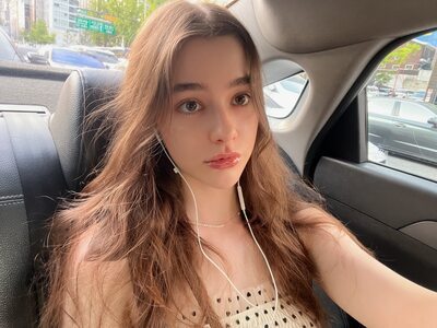 Picture tagged with: Brunette, Dasha Taran, Car, Cute, Eyes, Mouth, Russian, Safe for work, Sexy Wallpaper