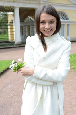 Picture tagged with: Brunette, Foxy Di - Nensi B - Medina U, MET Art, Mikhail Paramonov - Paromov, Mirtila, Russian, Smiling, Cute, Safe for work