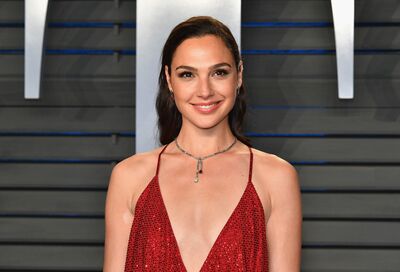 Picture tagged with: Brunette, Gal Gadot, Celebrity - Star, Israeli, Safe for work, Smiling