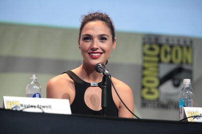 Picture tagged with: Brunette, Gal Gadot, Celebrity - Star, Israeli, Safe for work