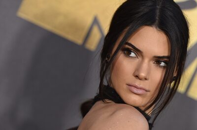 Picture tagged with: Brunette, Kendall Jenner, American, Celebrity - Star, Eyes, Face, Safe for work, Sexy Wallpaper