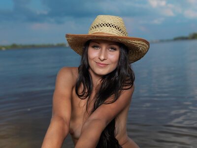 Picture tagged with: Brunette, MET Art, Mosoe, Yarina A, Cute, Eyes, Hat, Nature, Sexy Wallpaper, Smiling, Ukrainian