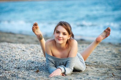 Picture tagged with: Brunette, MPL Studios, Beach, Cute, Feet, Sexy Wallpaper, Smiling