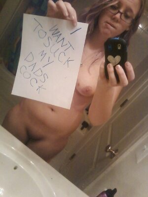 Picture tagged with: Mirror, Redhead, Selfie, Boobs, Tummy