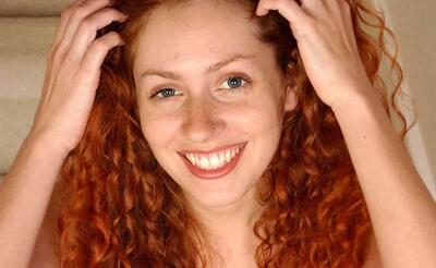 Picture tagged with: Redhead, Eyes, Face, Safe for work, Smiling