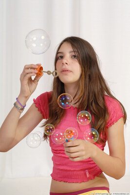 Picture tagged with: Roberta, WeAreLittleStars.com, Brunette, Skinny, Cute