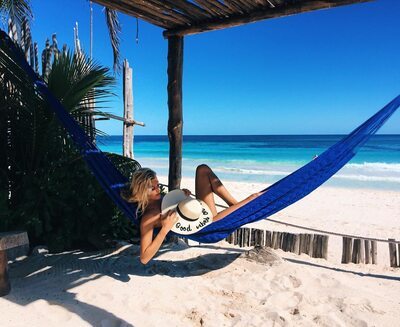 Picture tagged with: Skinny, Abby Neff, American, Blonde, Legs, Cute