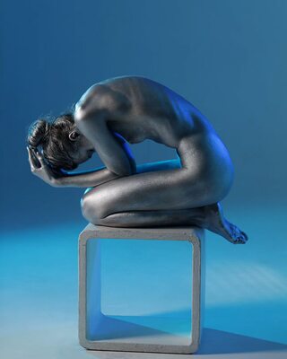 Picture tagged with: Skinny, Anastasia Grinenko, Brunette, Feet, Igor Kuprianow, Legs, Art, Body painting