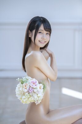 Picture tagged with: Skinny, Asian, Ichika Nagano, Cute, Eyes, Japanese, Shy, Smiling