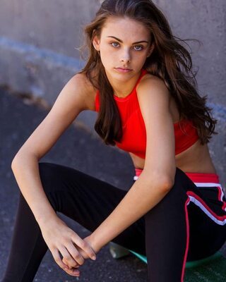 Picture tagged with: Skinny, Australian, Brunette, Eyes, Meika Woollard, Cute, Safe for work