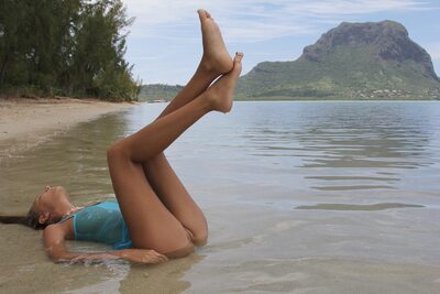 Picture tagged with: Skinny, Beach Baby, Blonde, Katya Clover - Mango A, X-Art, Beach, Feet, Legs, Nature, Russian, Sexy Wallpaper