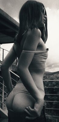 Picture tagged with: Skinny, Black and White, Brunette, Chloe Lewis - newchloe18, Ass - Butt, Canadian