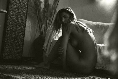 Picture tagged with: Skinny, Black and White, Brunette, Jörg Billwitz, Marisa Papen, Port de Sant Miquel, Art, Belgian, Cute, Eyes, Feet, Legs, Sexy Wallpaper, Shy, Small Tits