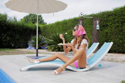 Picture tagged with: Skinny, Blonde, Cafe Society, Feet, Katya Clover - Mango A, Legs, Russian, Sexy Wallpaper, Wine, katya-clover.com, Cute, Pool, Safe for work