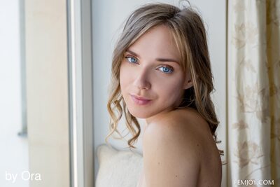 Picture tagged with: Skinny, Blonde, Femjoy, Oxana Chic, Oxana's Debut, Cute, Eyes, Face, Sexy Wallpaper, Smiling, Ukrainian