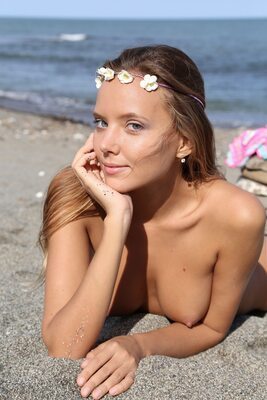 Picture tagged with: Skinny, Blonde, Katya Clover - Mango A, MET Art, Ritoua, Beach, Russian