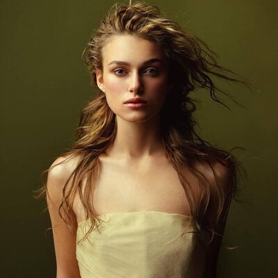 Picture tagged with: Skinny, Blonde, Keira Knightley, Celebrity - Star, Cute, English