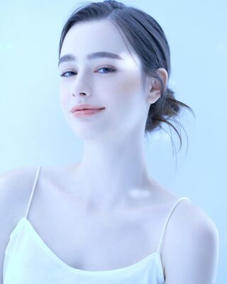 Picture tagged with: Skinny, Brunette, Dasha Taran, Cute, Eyes, Mouth, Russian, Safe for work, Smiling