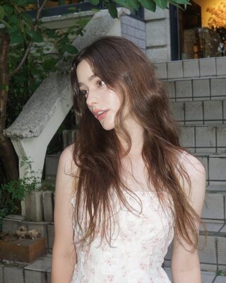 Picture tagged with: Skinny, Brunette, Dasha Taran, Cute, Eyes, Russian, Safe for work