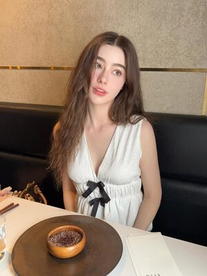 Picture tagged with: Skinny, Brunette, Dasha Taran, Cute, Eyes, Russian, Shy